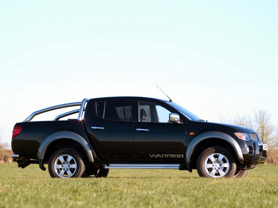  Mitsubishi L200 Double Cab Warrior 2006 года  (фото 4 из 10)